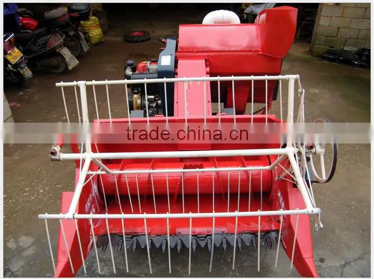 Crawler type small grain harvester
