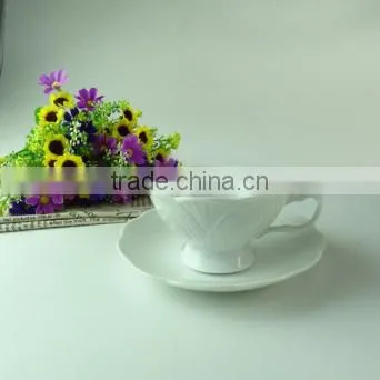 Stock cheap hotel restaurant porcelain antique coffee cup and saucer set with color box