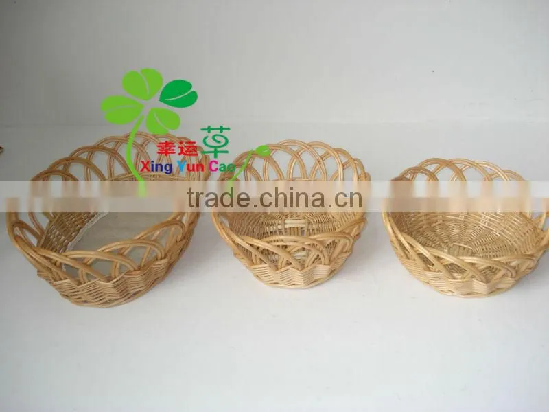 wicker fruit basket with plastic liner