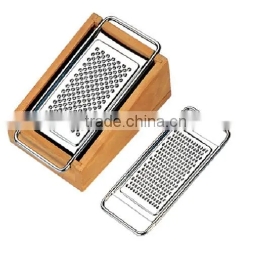 538-61A 304 Grater With Wooden Box