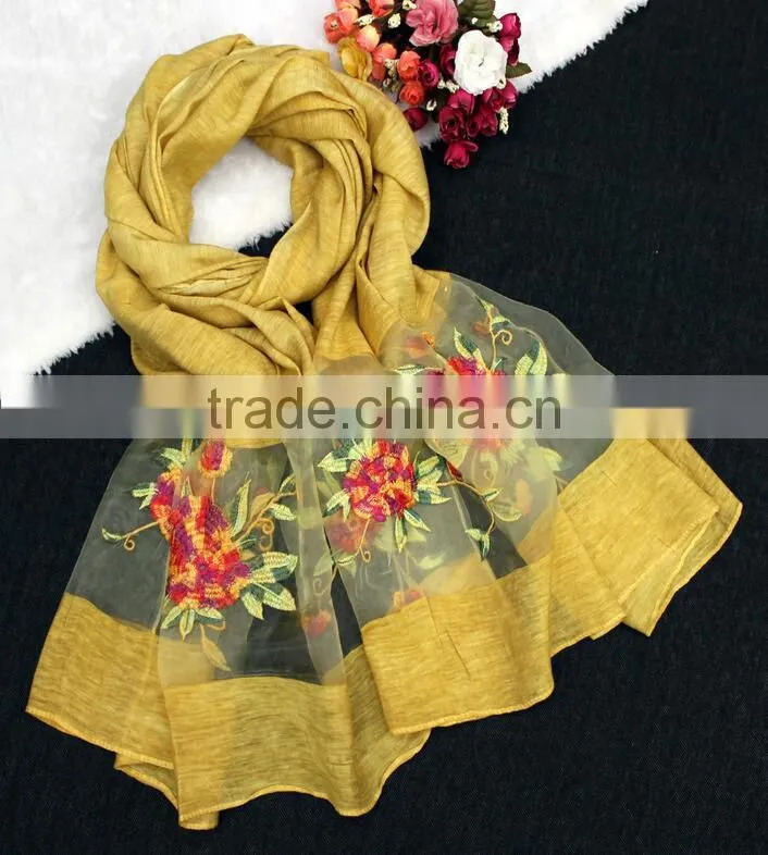 2017 High Quality women Flower embroidered silk scarf
