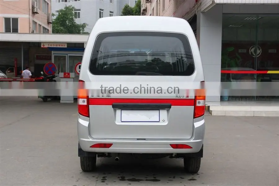K07 Dongfeng 4x2 mini van 7seats