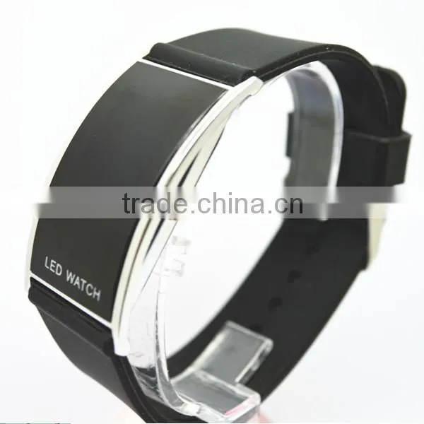 Cheap led watch 2014 made in China PU strap blue digital led lgith cheap led watch