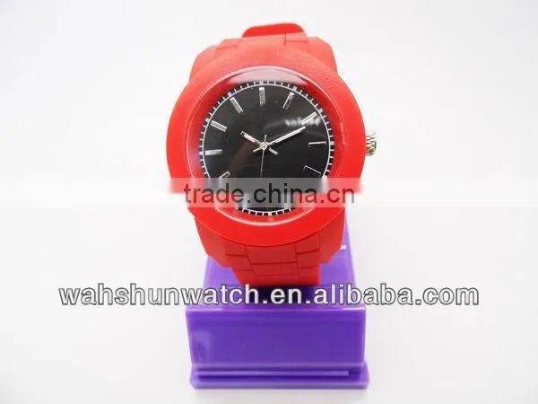 2013 lovely item popular design silicone watches men hot sale