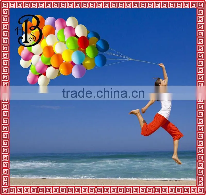 party needs latex balloon
