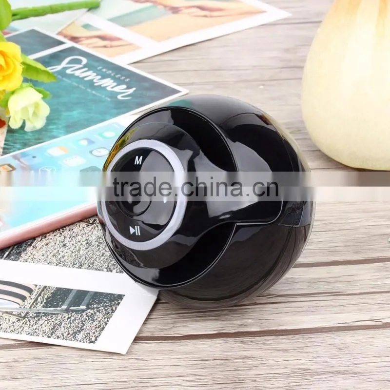 2017 New products mini portable bluetooth speakers with fm radio