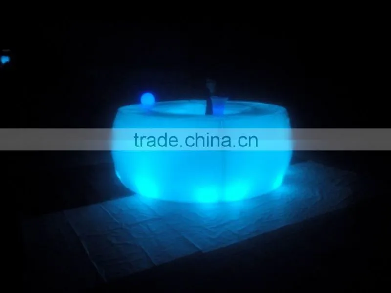 Led illuminated bar counter / rechargable led light up commercial cocktail party round shaped bar counter