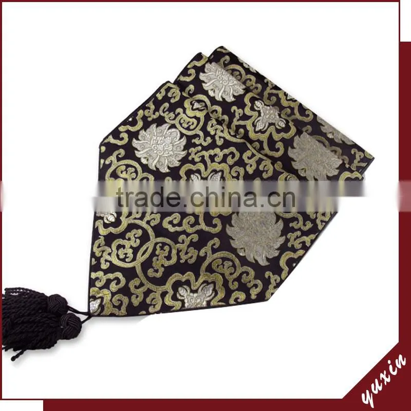 Super quality most popular decorative laser cut felt table runner TR1-016