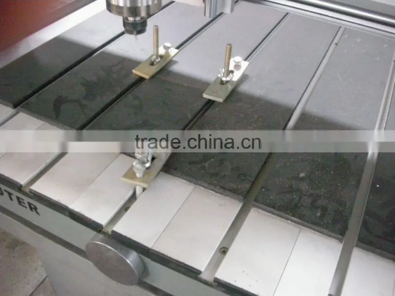 Big discount small size cnc wood engraving router machine for door making, aluminum