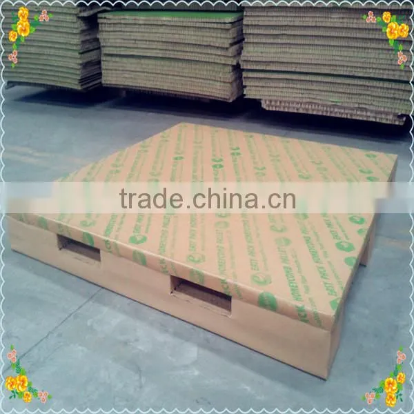 Paper collar Euro pallets with packaging hole