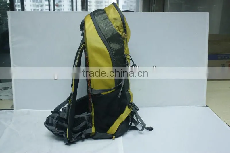 2014 colorful durable travel mountain bag