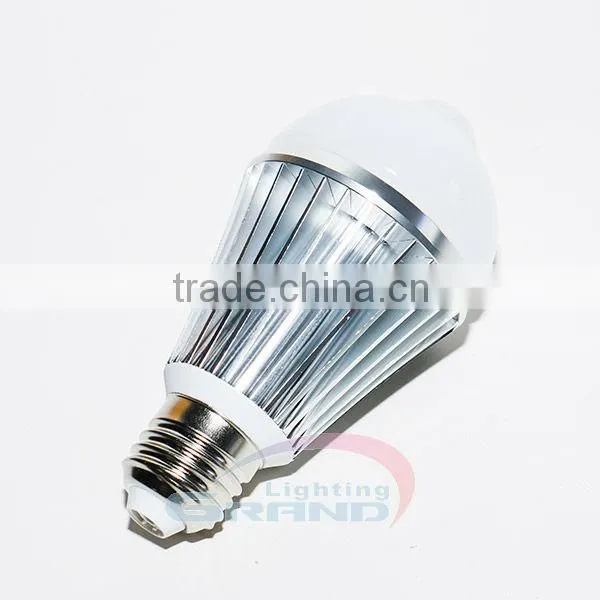 pure aluminum high brightness 5w 6w pir led bulb with sensor