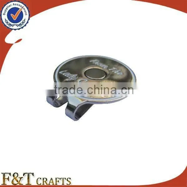 cheap custom shaped enamel club souvenir metal golf item magnet hat clip