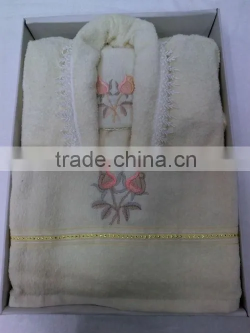 factory supply embroidered bright blue pure cotton luxury hotel and spa used unisex bathrobe