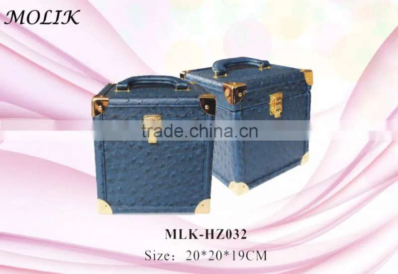slap-up brown handmade leather cosmetic case