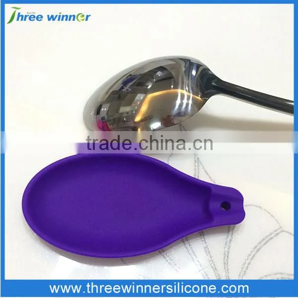 Durable kitchen tool silicone spoon rest