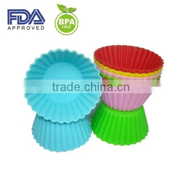 Silicone Baking Cups / Muffin Molds - 12 Reusable Cupcake Liners in Storage Container