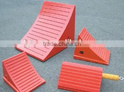 2.1kg PU wheel chock blocks for parking