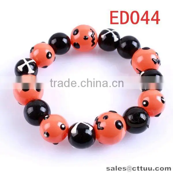 ECO-friendly colored enamel bracelet with glass bead