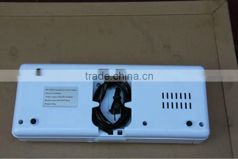 Household vacuum sealer for garlic cloves