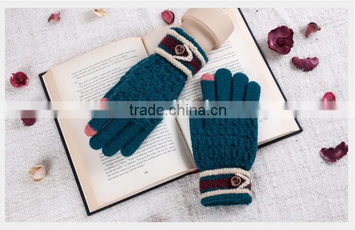 Hot Sale For Christmas Unisex Touch Screen Gloves For Couples 2 Fingertips With Conductive Fiber