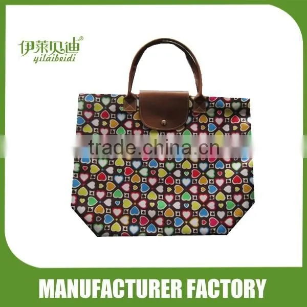 Foldable shopping bags with heart
