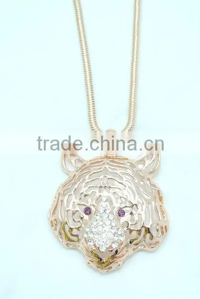 Animal shape Rhinestone crystal pendant