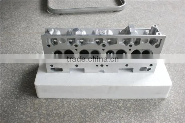 OE NO:7702164346/77007152244 RENAULT R9 cylinder head