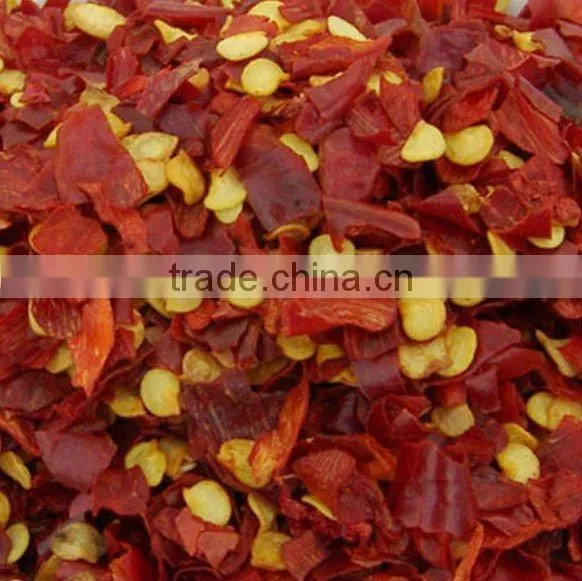 dry red hot chilli flakes