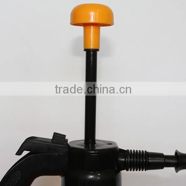 3L hand operated Pressure Sprayer All plastic for home,garden and cleaning
