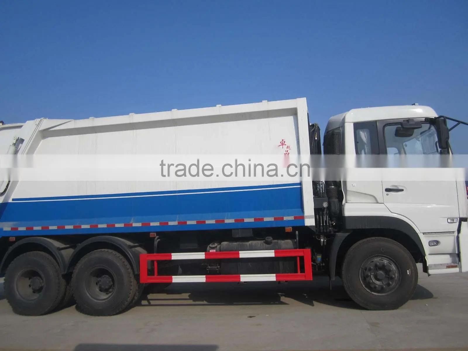 Dongfeng 18m3 garbage compactor vehicle