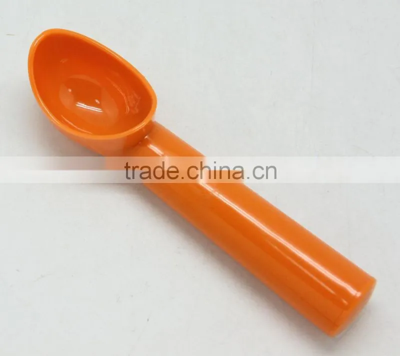 COLORFUL SIMPLE PLASTIC PS ICE CREAM SPOON FOR SUPERMARKET
