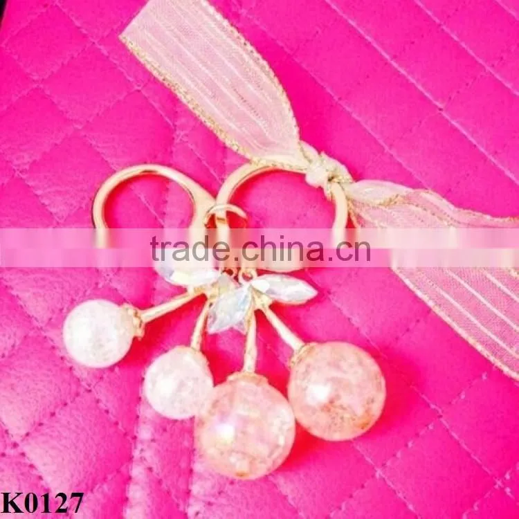 Wholesale Creative lovely cherry keychain metal keychain Gemstone Keychain K0127