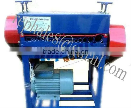 Dual-channel pole cable stripping machine