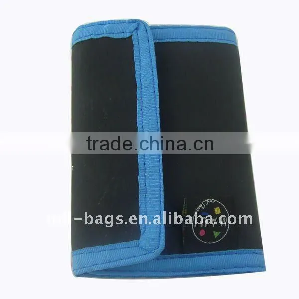 wallet and purse with famous logo