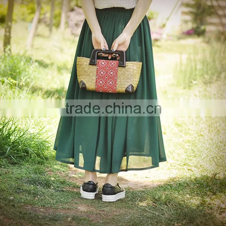 Hot selling beautiful beach bag plastic handle thailand straw bag