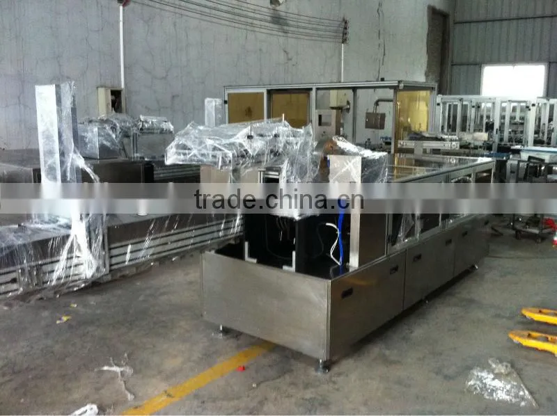 Fully automatic carton packing machine for cling film