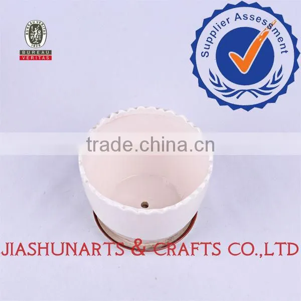 Plum Flower Pattern Tooth Edge Style Ceramic Flower Pots