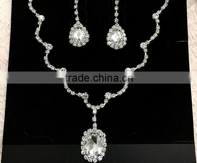 Custom wedding favor crystal sapphire necklace earring set