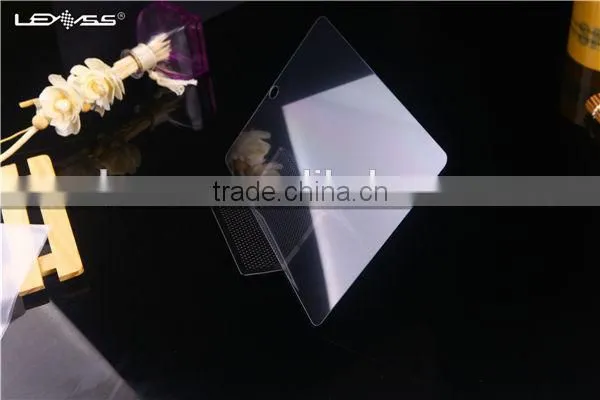 Clear protective film produces no haziness screen protector for laptop for Ipad