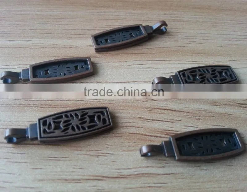Zinc Alloy Metal Zippler Puller --- Z1513