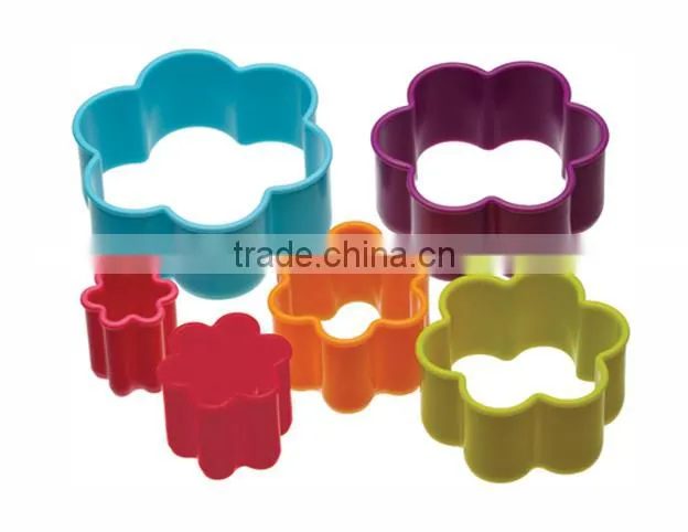 5 pcs Heart Shape Colorfull Plastic Cookie Cutter
