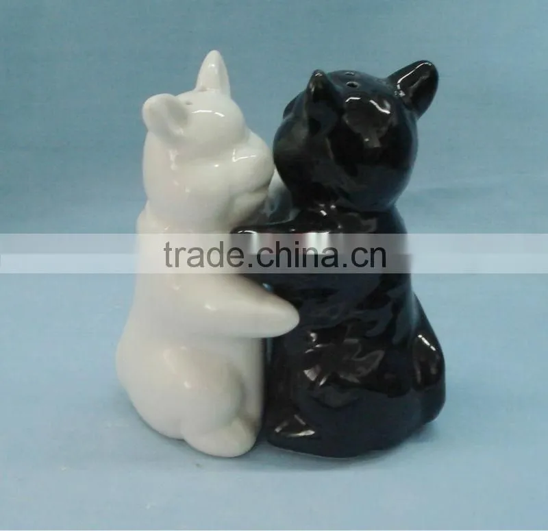 factory direct custom salt and pepper shakers