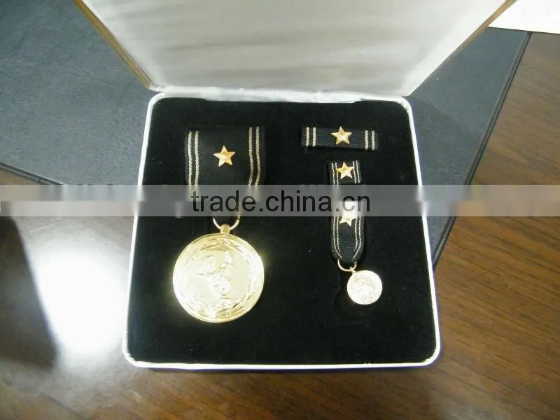 a set of army military medals,shoulder badges