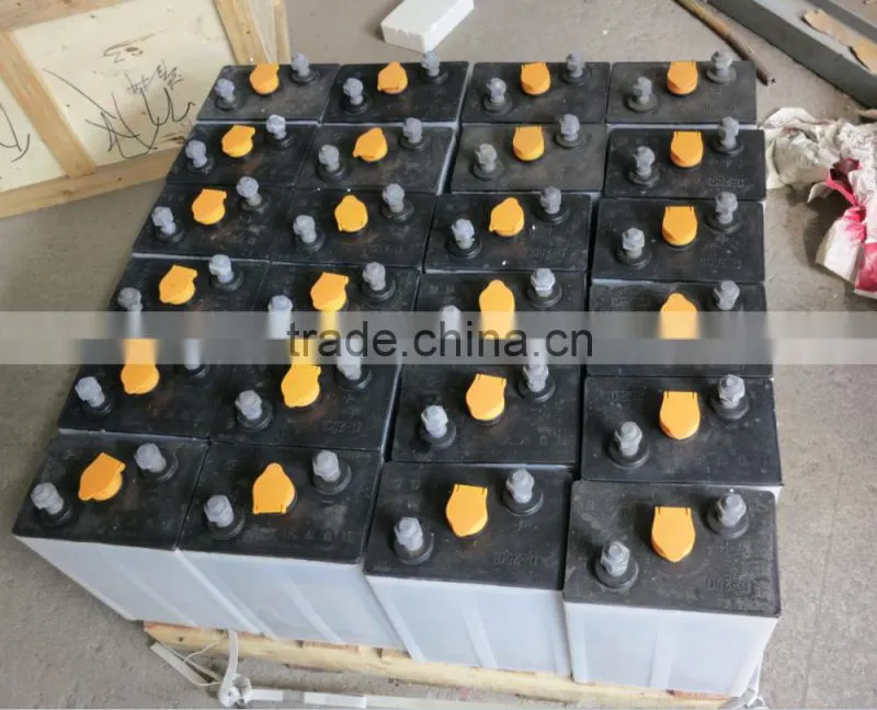 Battery trackless transfer cart