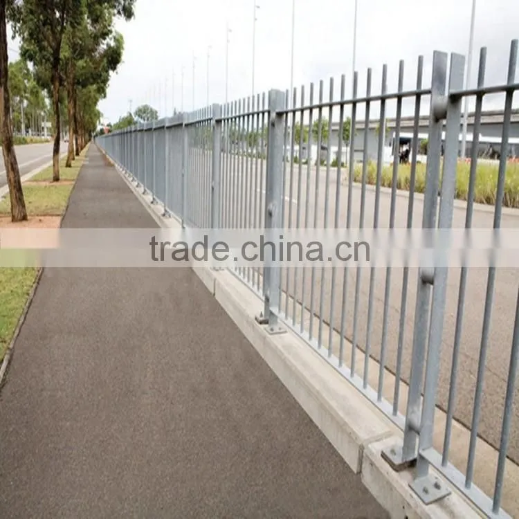 Custom height and colors and Easy installation Pedestrian fences and barriers