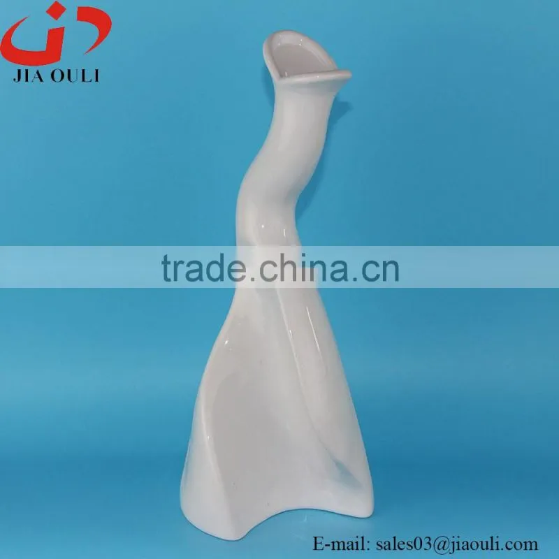 New design white ceramic flower vase, tall ceramic vase