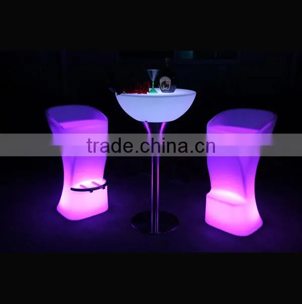 Modern Design Carly Salon and Party Used Shining Decorative LED Round Cocktail Table