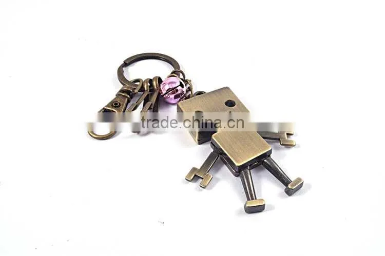 2016 factory fashion gift customized Metal robot keychain