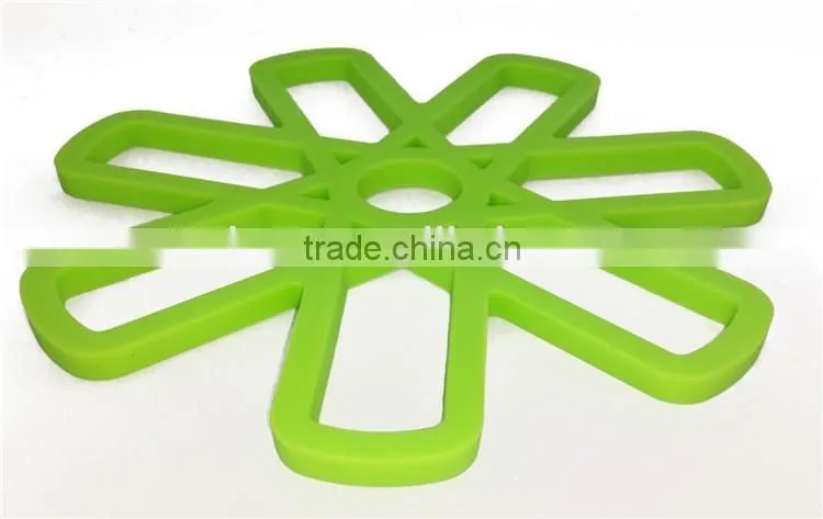 Silicone pot trivet